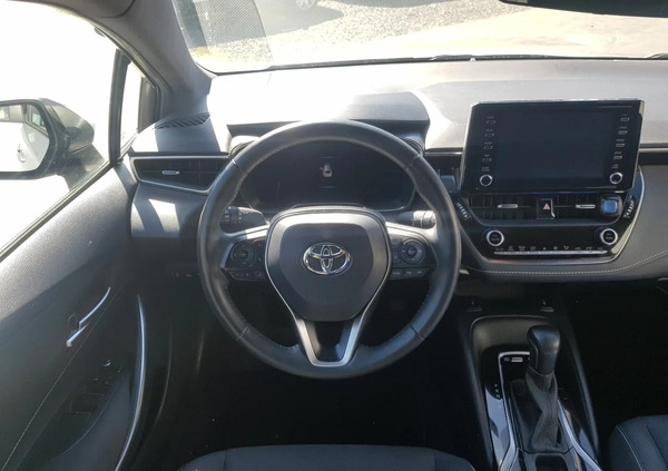 Toyota Corolla cena 59900 przebieg: 175000, rok produkcji 2019 z Piastów małe 379